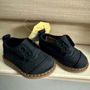 TOMS navy blue toddler brogue shoes NWT